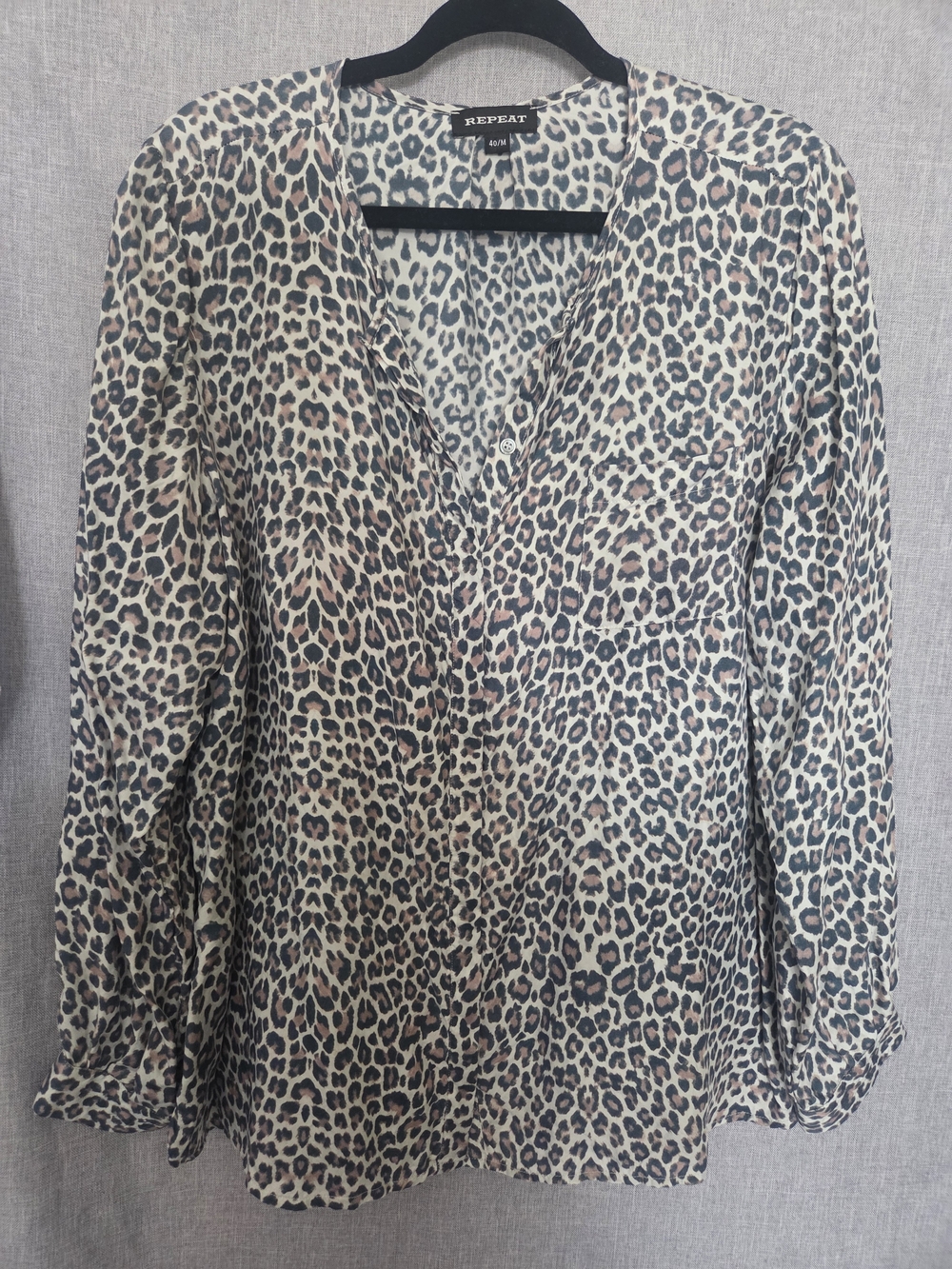 Leopard Print V-Neck Long Sleeve Top - 40/M